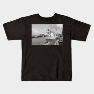 Sailing boat moored in Great Yarmouth harbour Kids T-Shirt